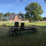 Siedlisko Belfort - Dom Wschodów Dom wakacyjny Schodno