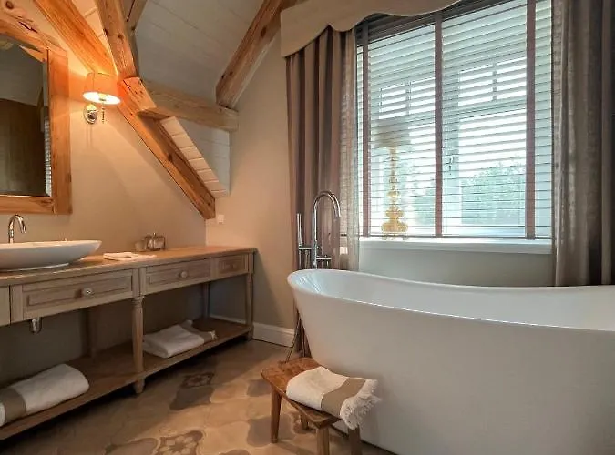 Siedlisko Belfort - Dom Wschodow Schodno