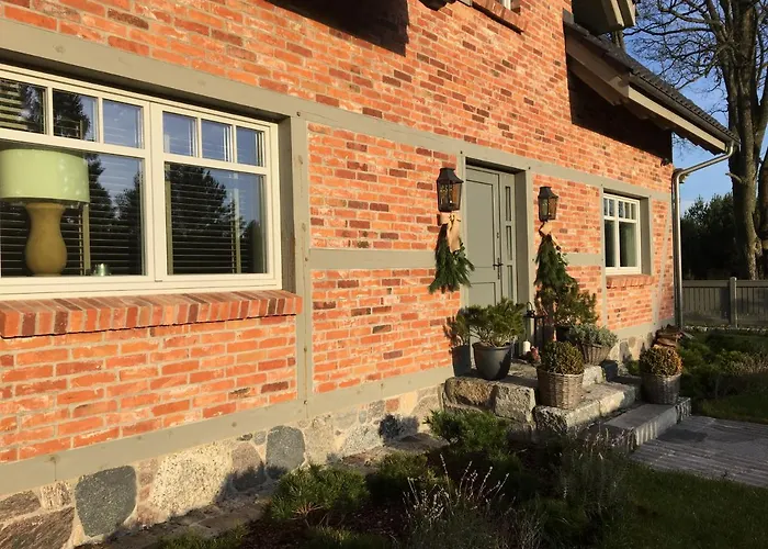 Siedlisko Belfort - Dom Wschodow بيت للعطل *