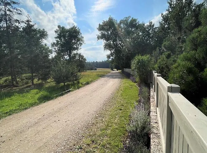 Siedlisko Belfort - Dom Wschodow بيت للعطل *